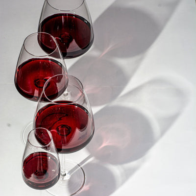 Kit 2 Taças de Vinho em Cristal Linha Mirage 970ml Haste Longa Artemano