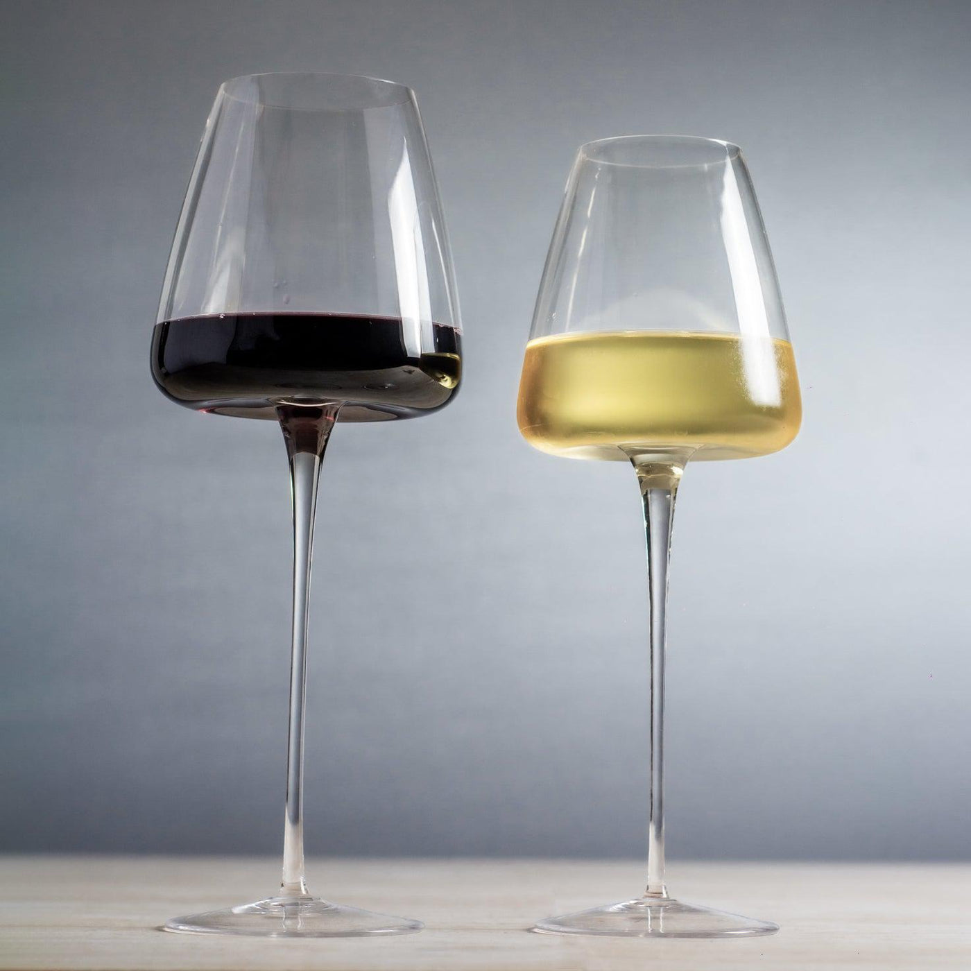 Kit Promocional: Linha em Mirage para Vinho Tinto e Branco (4 Taças) Artemano