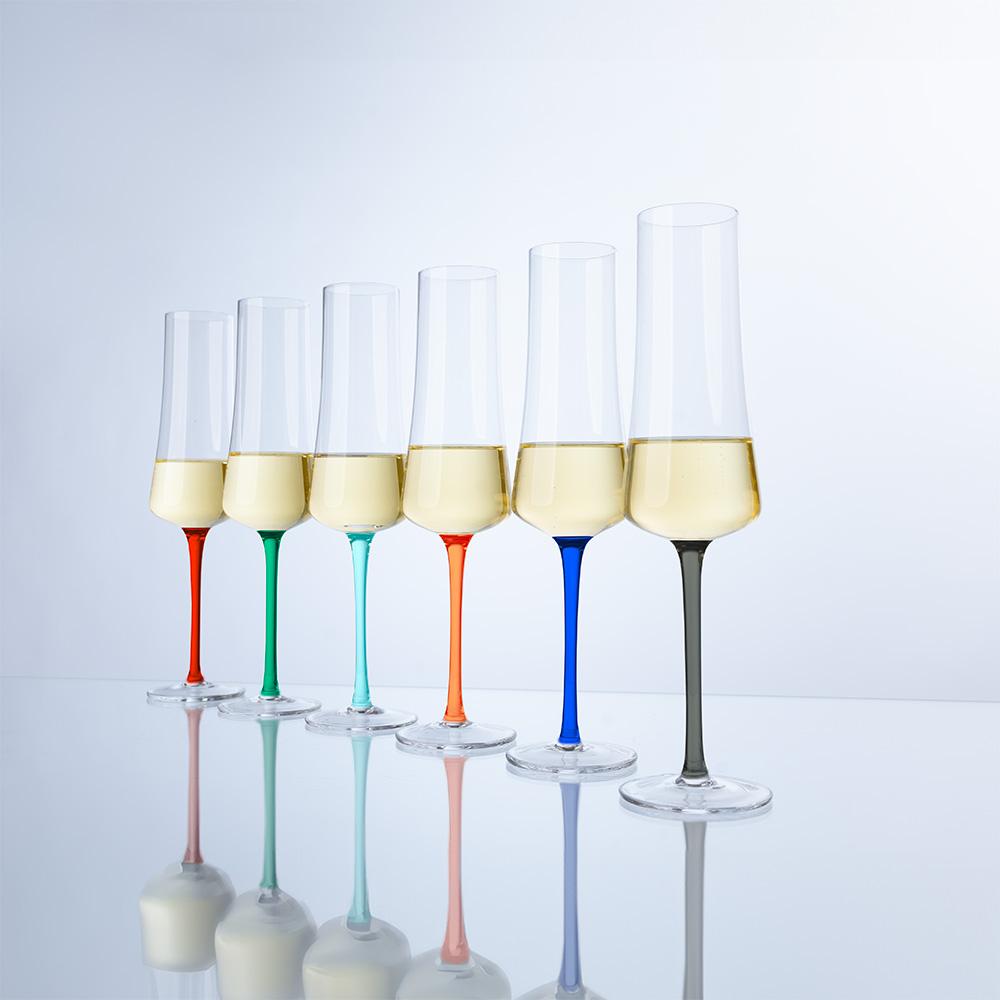 Kit com 6 Taças para Espumante em Cristal Sommelier 210ml Hastes Coloridas